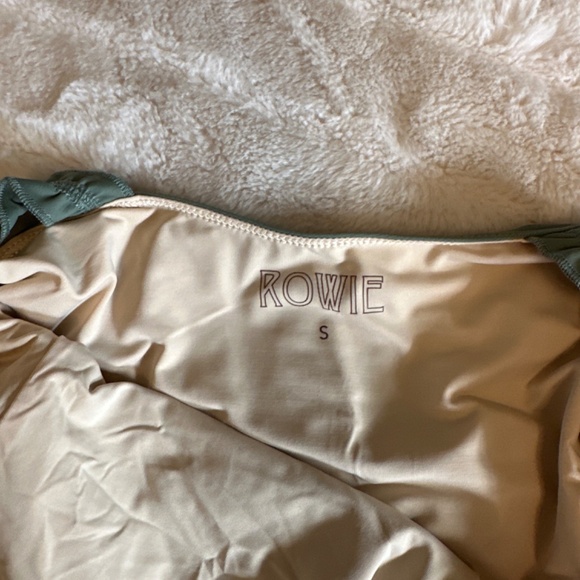 ROWIE the label swimsuit - Picture 3 of 4